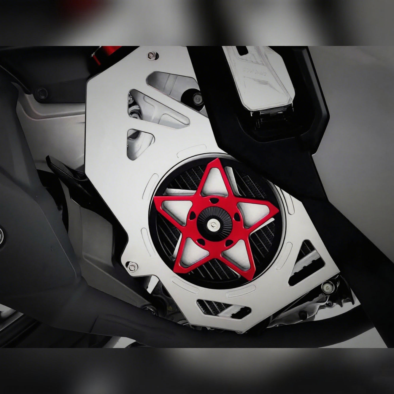Motorcycle CNC Radior Grille with Five-blade Fan for HONDA VARIO/CLICK/PCX/ADV160 Motorbike Water Tank Cover