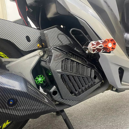 Honda Click 150 Motorcycle with Carbon Fiber Water Tank Cover Installed