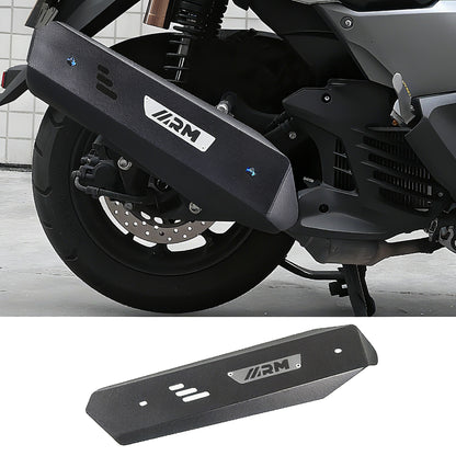 Modified exhaust sleeve for Yamaha NMAX NVX AEROX155 V2, showing the side effect of the vehicle after installation